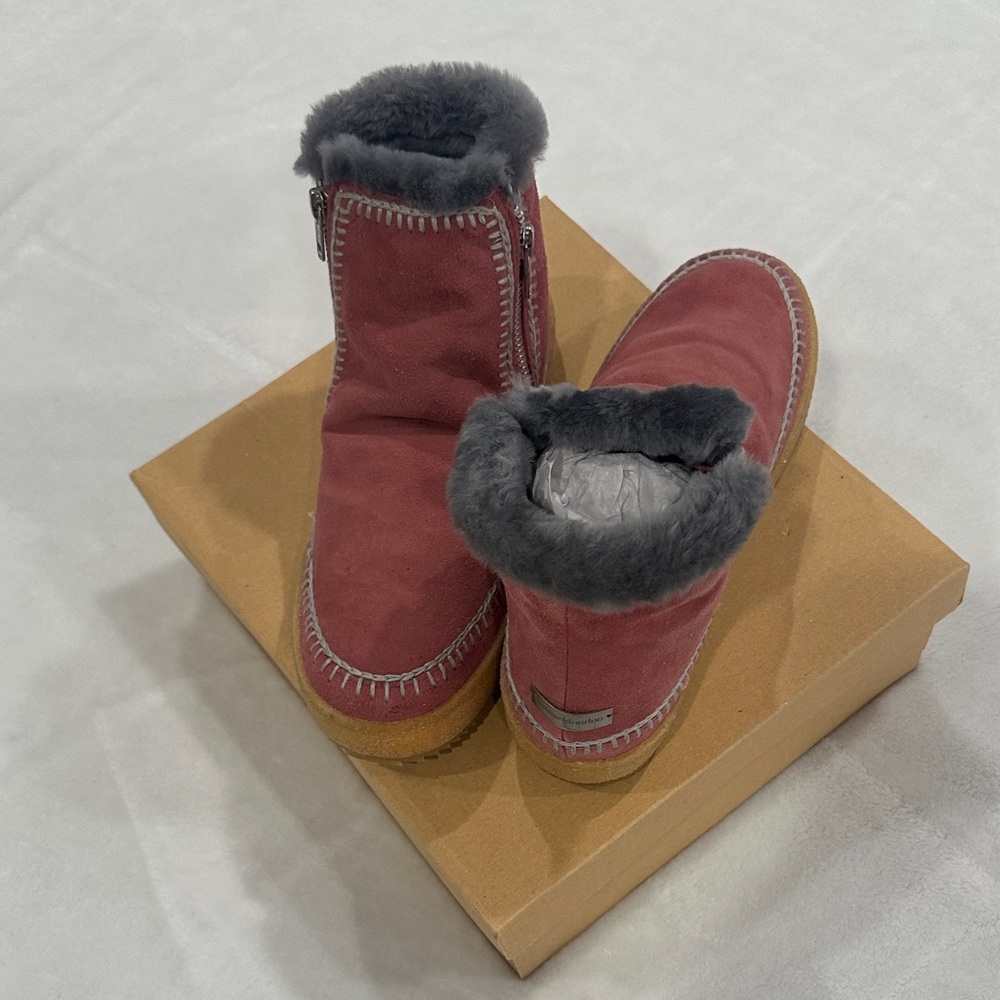 Stylish Gray and Pink Kids Boots - Picture 4 of 13